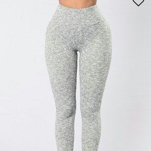 Fashion nova leggings